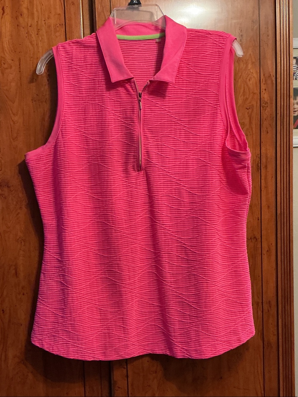 Sleeveless Pink Zip-Front Collar Tank Top